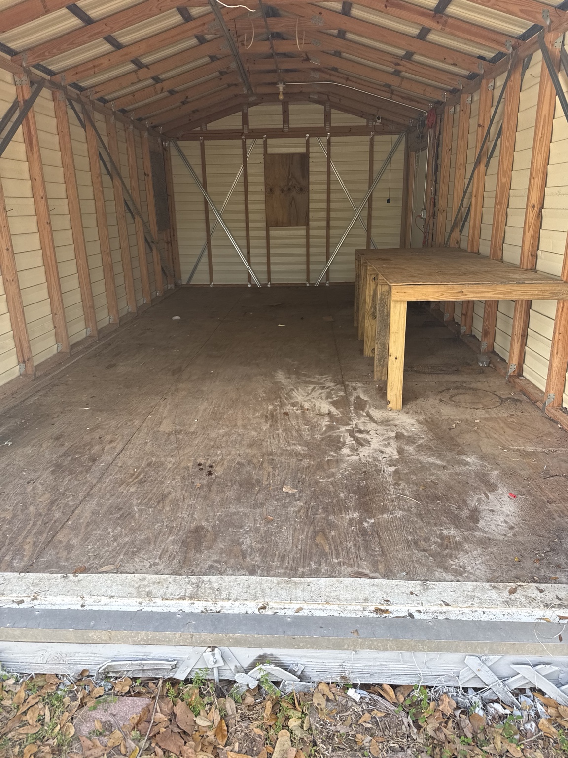 Garage cleanout work by HPS Hauling & Maintenance